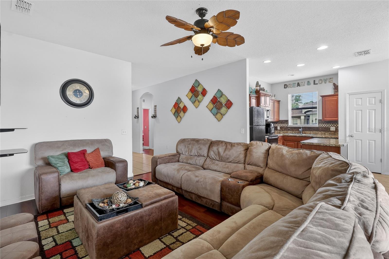 Image 20 of 43 For 855 Krenson Woods Lane