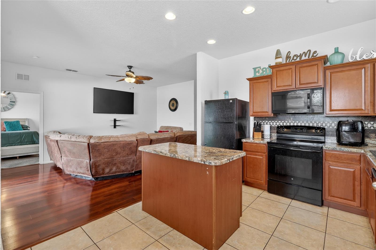 Image 25 of 43 For 855 Krenson Woods Lane