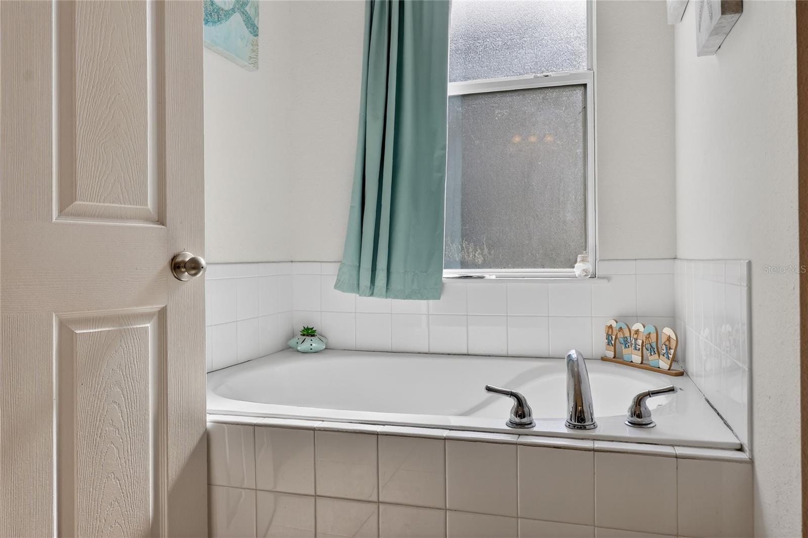 Image 37 of 43 For 855 Krenson Woods Lane