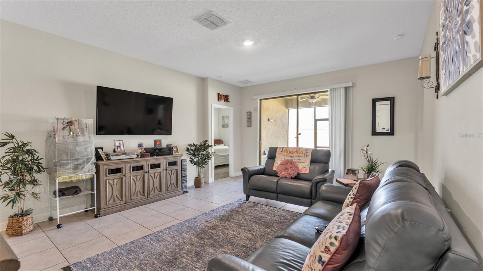 Image 13 of 45 For 212 Bergamot Loop