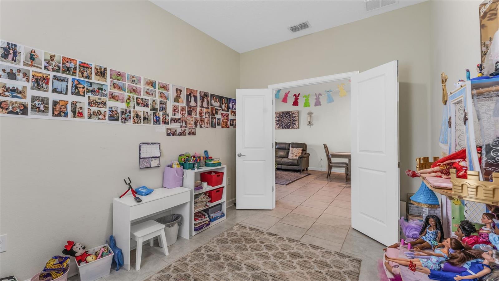 Image 20 of 45 For 212 Bergamot Loop