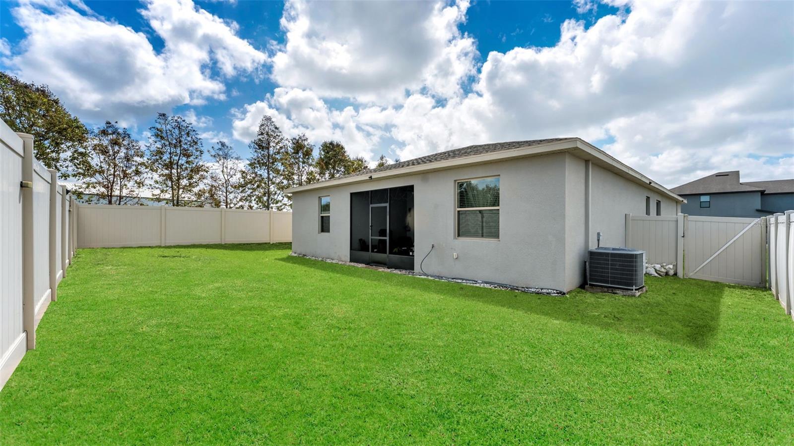 Image 37 of 45 For 212 Bergamot Loop