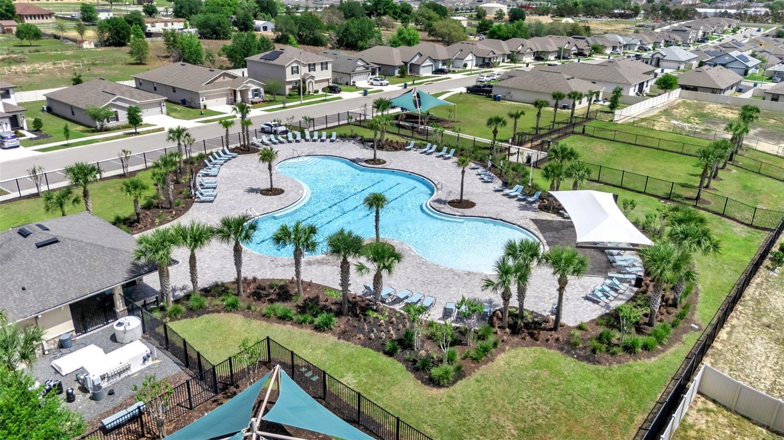 Image 4 of 45 For 212 Bergamot Loop