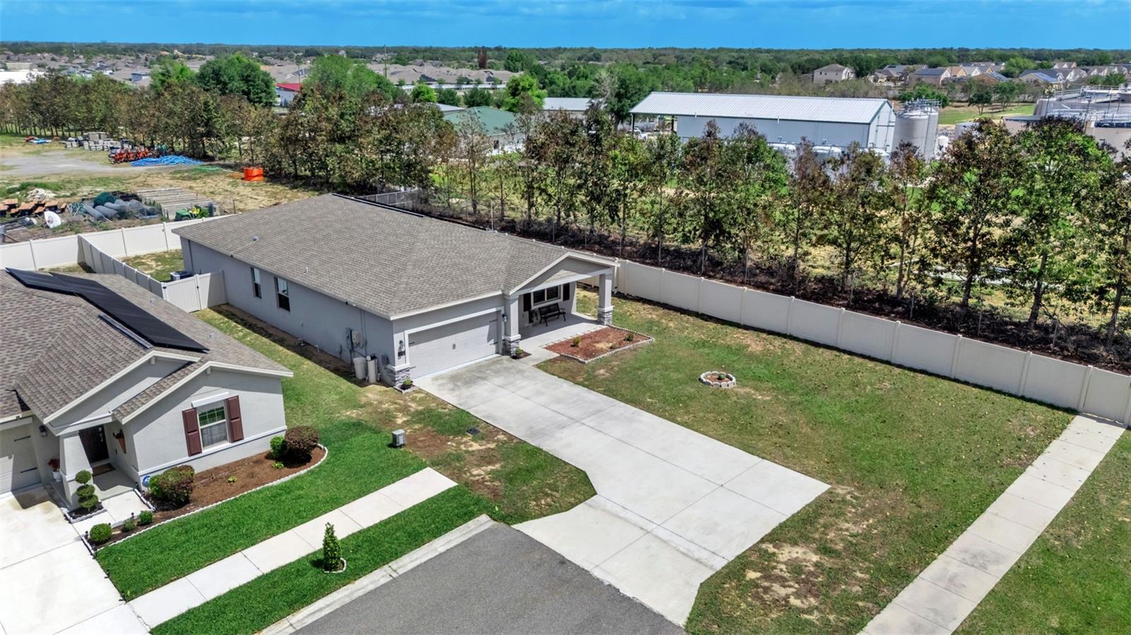 Image 40 of 45 For 212 Bergamot Loop