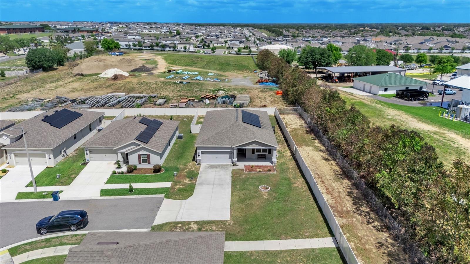 Image 43 of 45 For 212 Bergamot Loop