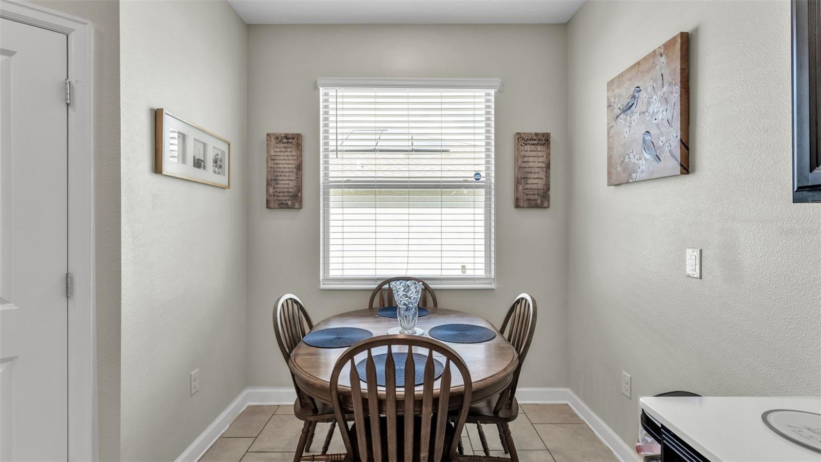 Image 8 of 45 For 212 Bergamot Loop