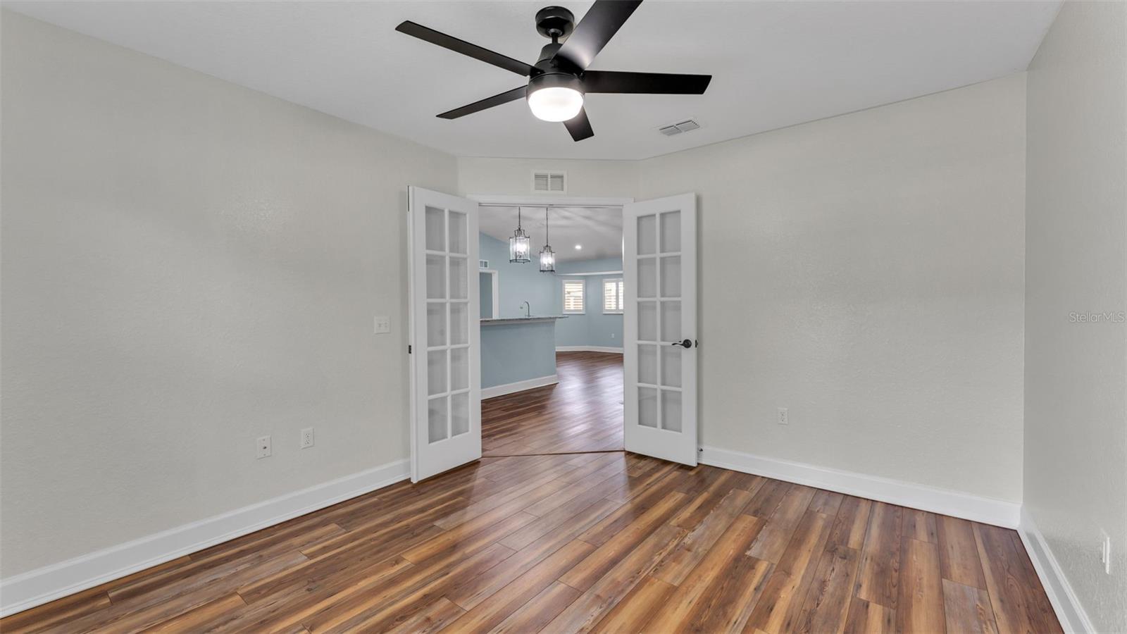 Image 22 of 29 For 1943 Griffins Green Place