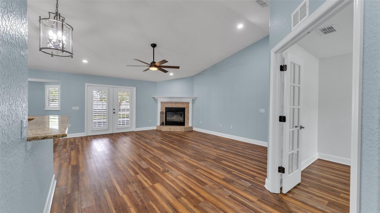 Image 3 of 29 For 1943 Griffins Green Place