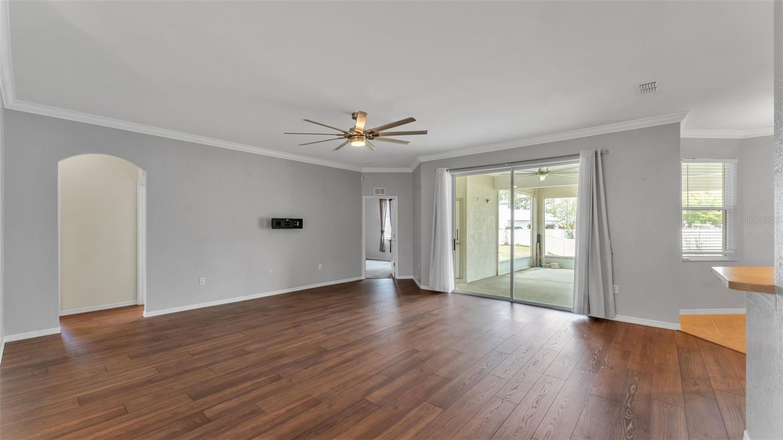 Image 23 of 75 For 104 Melissa Trail