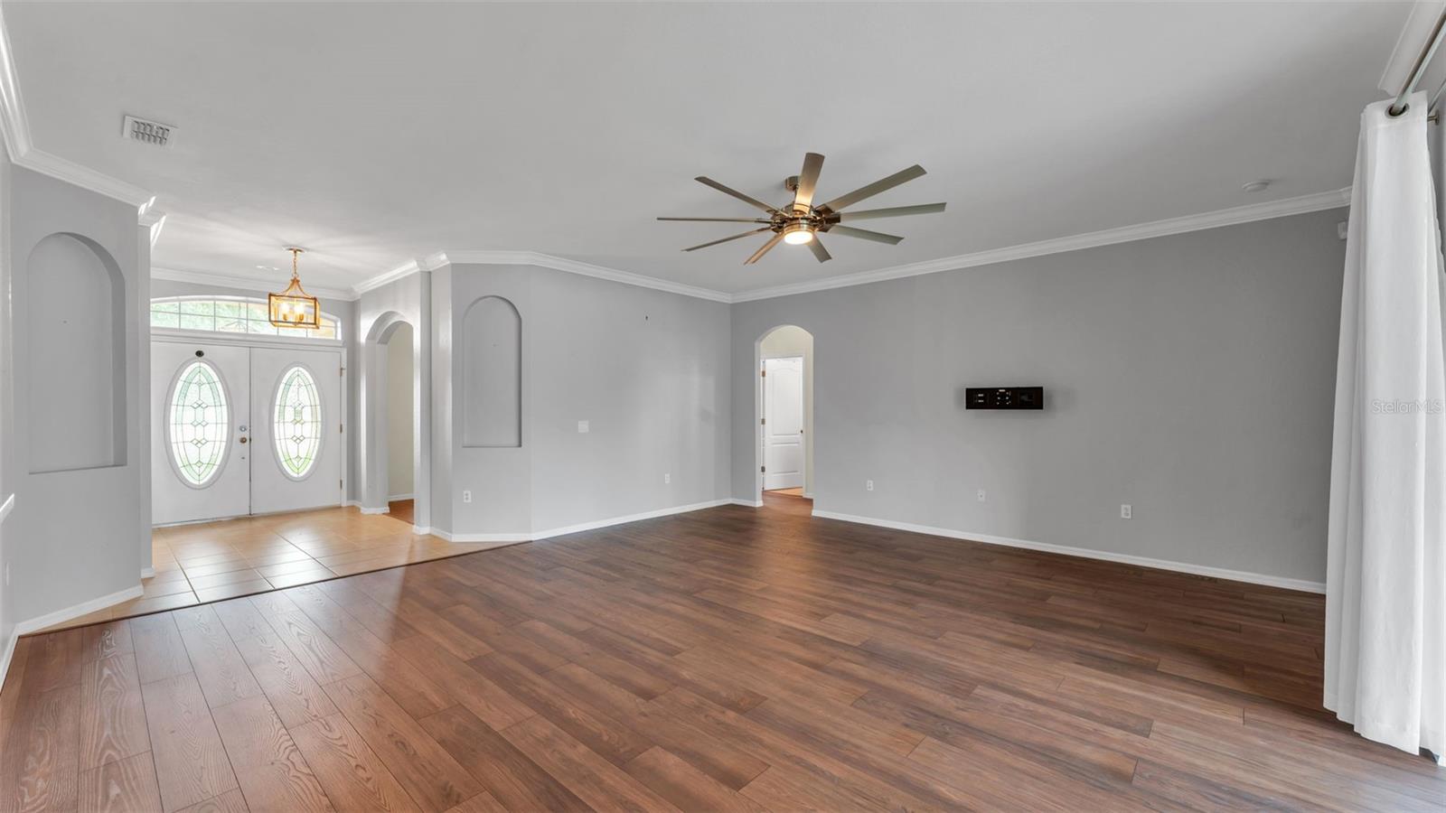 Image 24 of 75 For 104 Melissa Trail