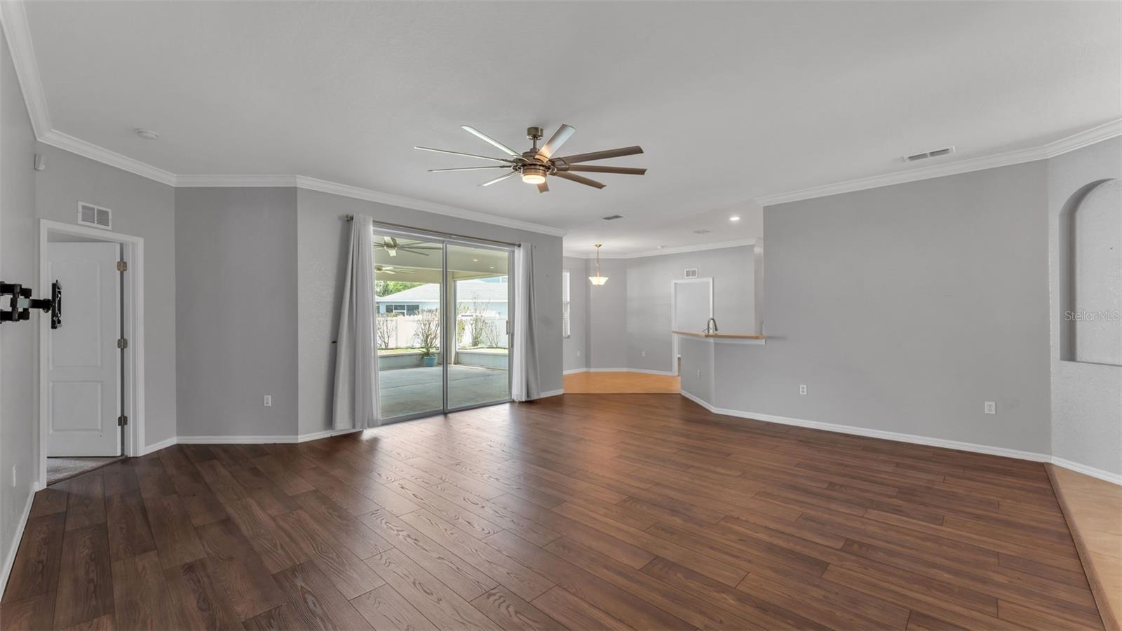 Image 25 of 75 For 104 Melissa Trail