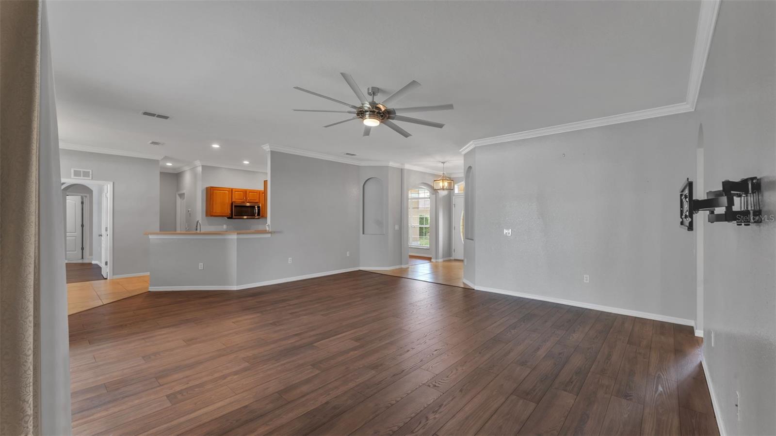 Image 26 of 75 For 104 Melissa Trail