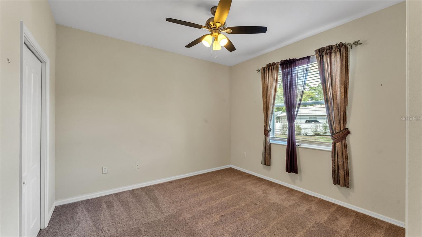 Image 46 of 75 For 104 Melissa Trail