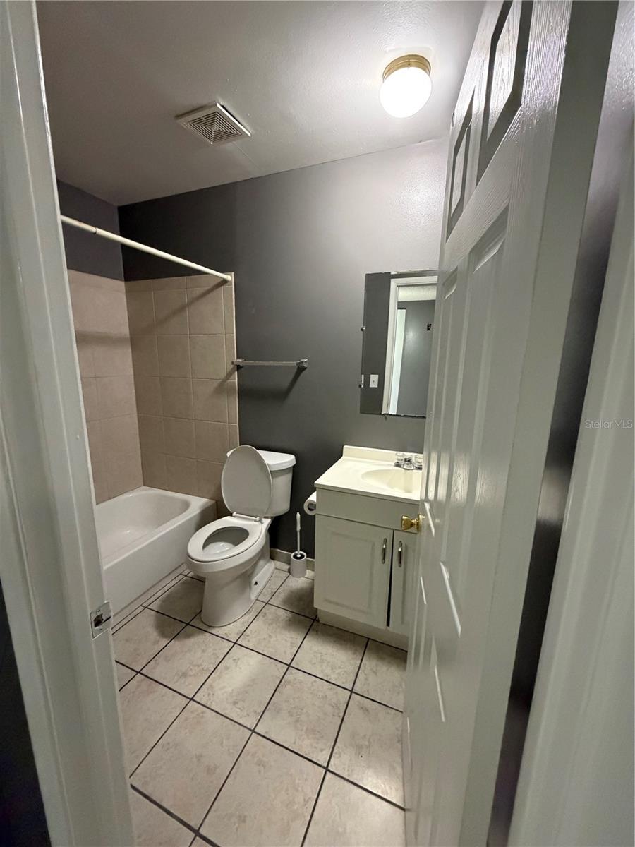 Image 11 of 17 For 2121 San Gully Road 18