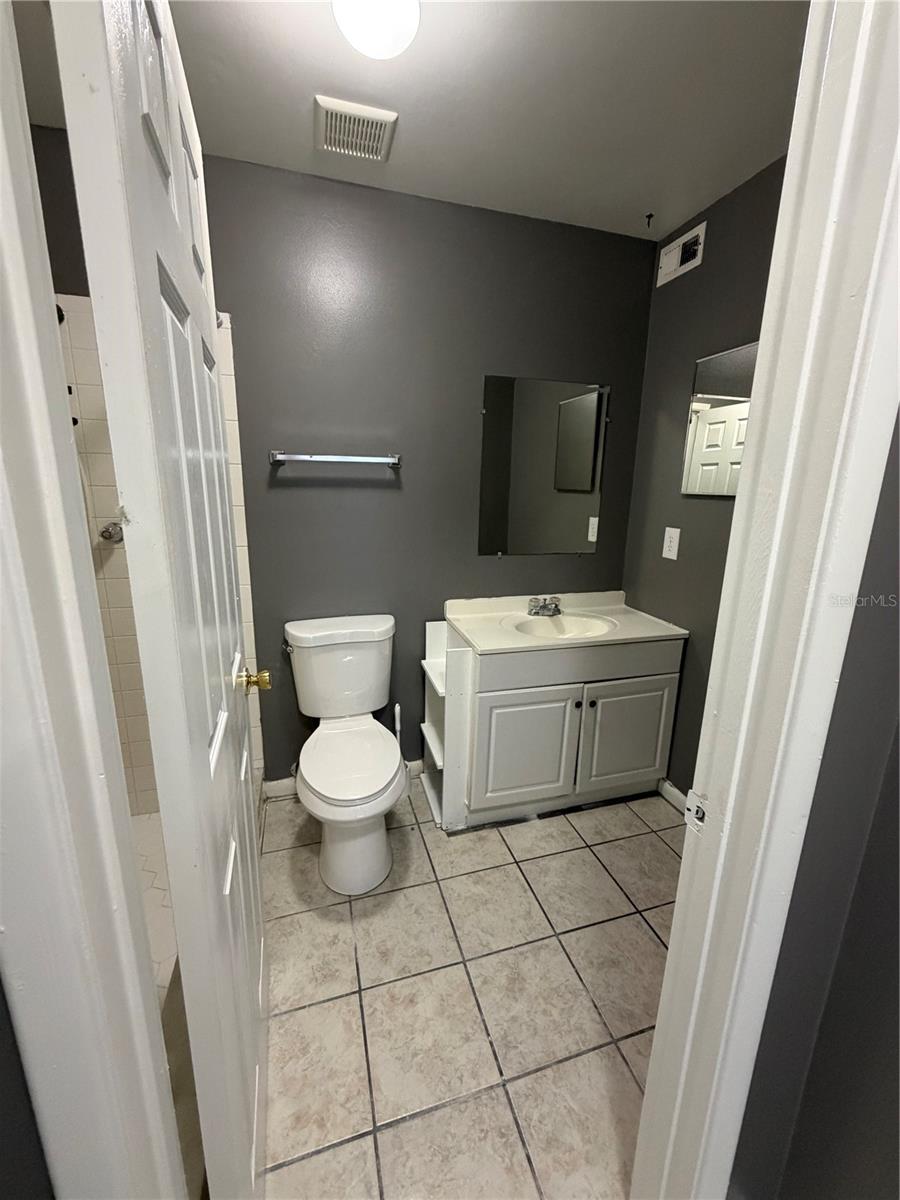 Image 15 of 17 For 2121 San Gully Road 18