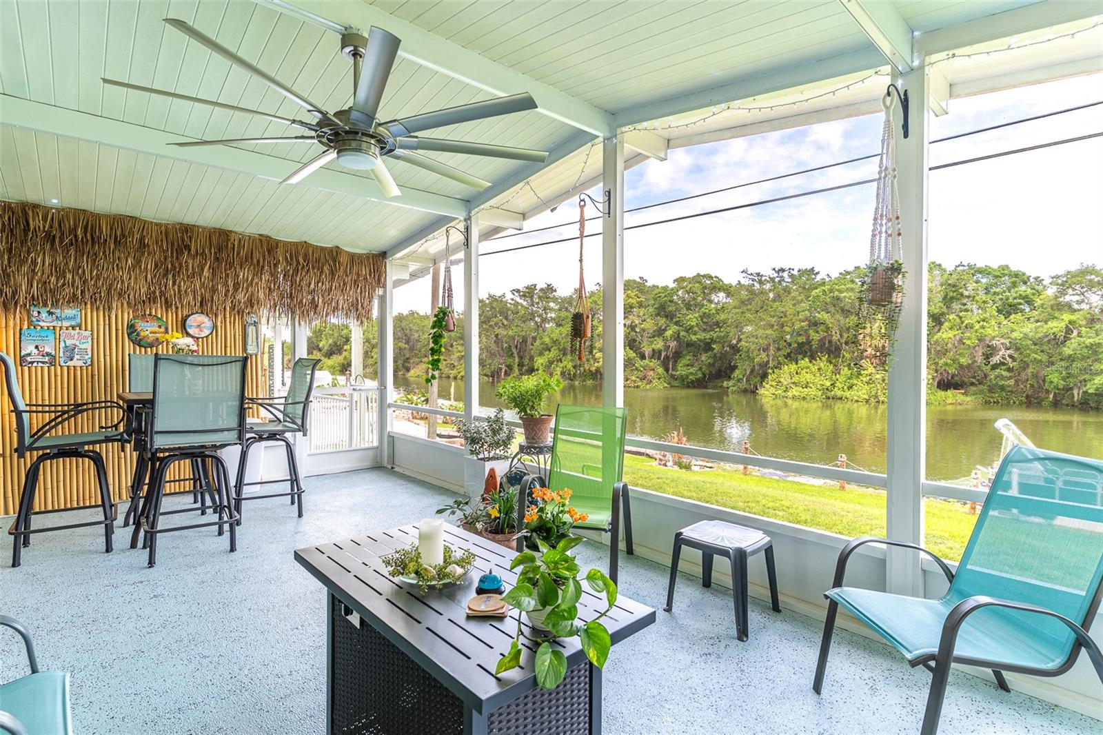 Image 18 of 43 For 1818 Blue Lake Drive