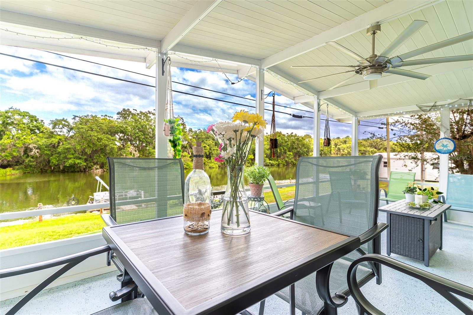 Image 20 of 43 For 1818 Blue Lake Drive