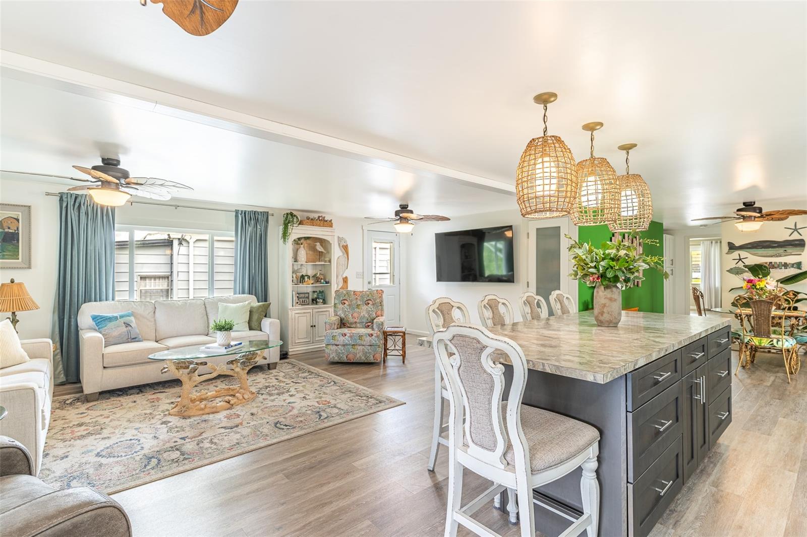 Image 3 of 43 For 1818 Blue Lake Drive