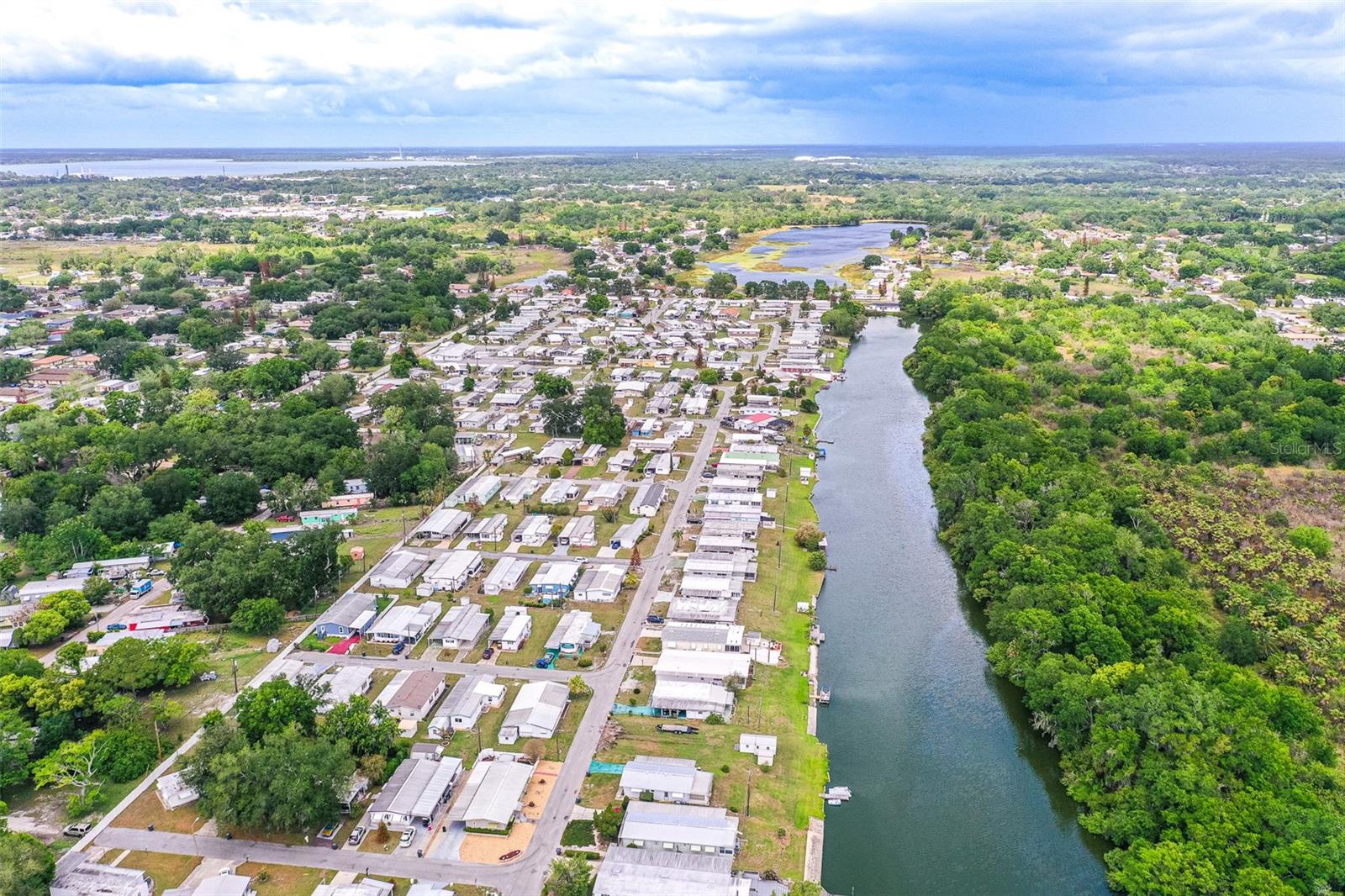 Image 32 of 43 For 1818 Blue Lake Drive