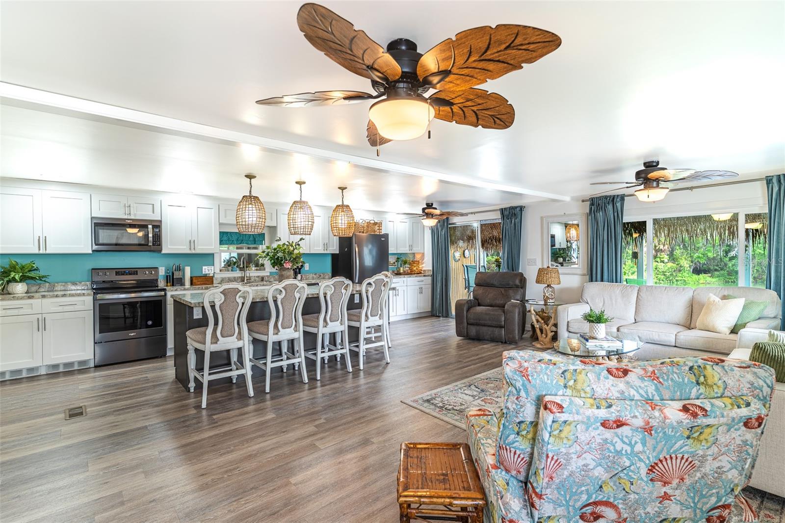 Image 4 of 43 For 1818 Blue Lake Drive