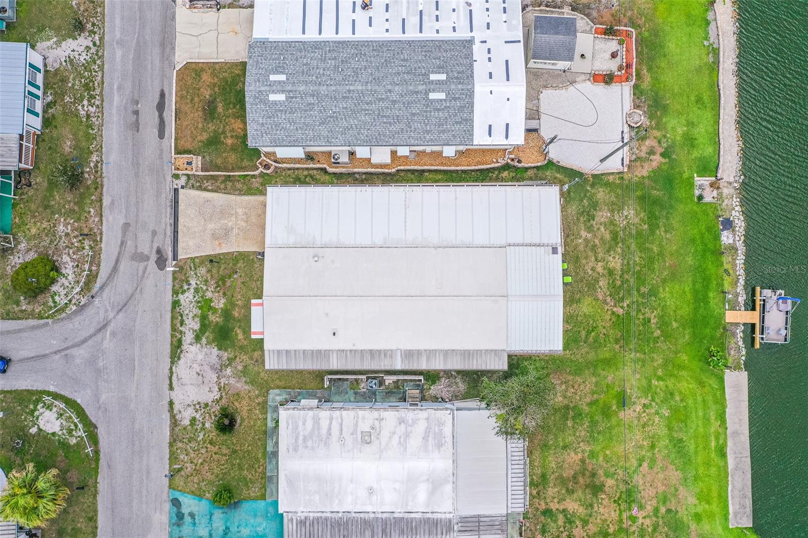 Image 41 of 43 For 1818 Blue Lake Drive