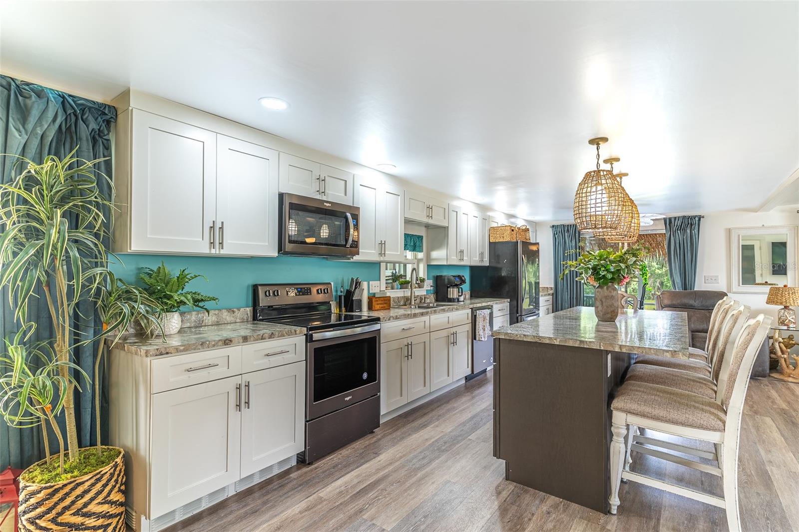 Image 7 of 43 For 1818 Blue Lake Drive