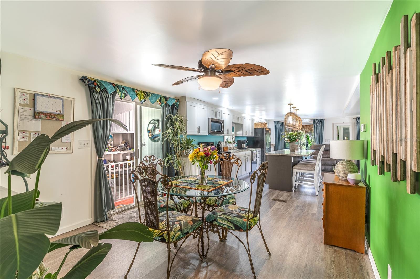 Image 8 of 43 For 1818 Blue Lake Drive