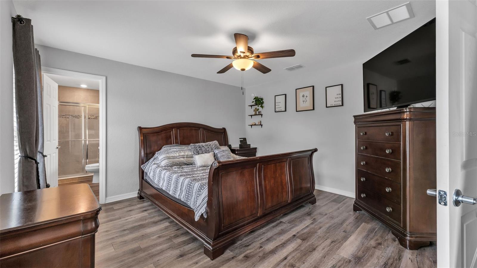 Image 15 of 41 For 4167 Red Fern Lane