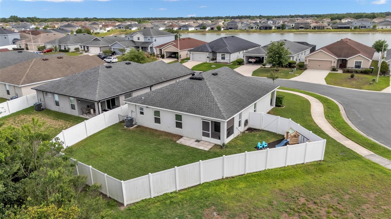 Image 31 of 41 For 4167 Red Fern Lane