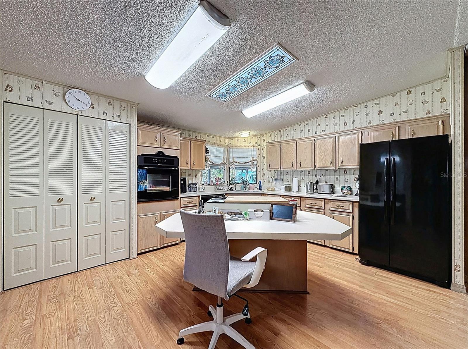 Image 14 of 46 For 454 Village Circle Sw