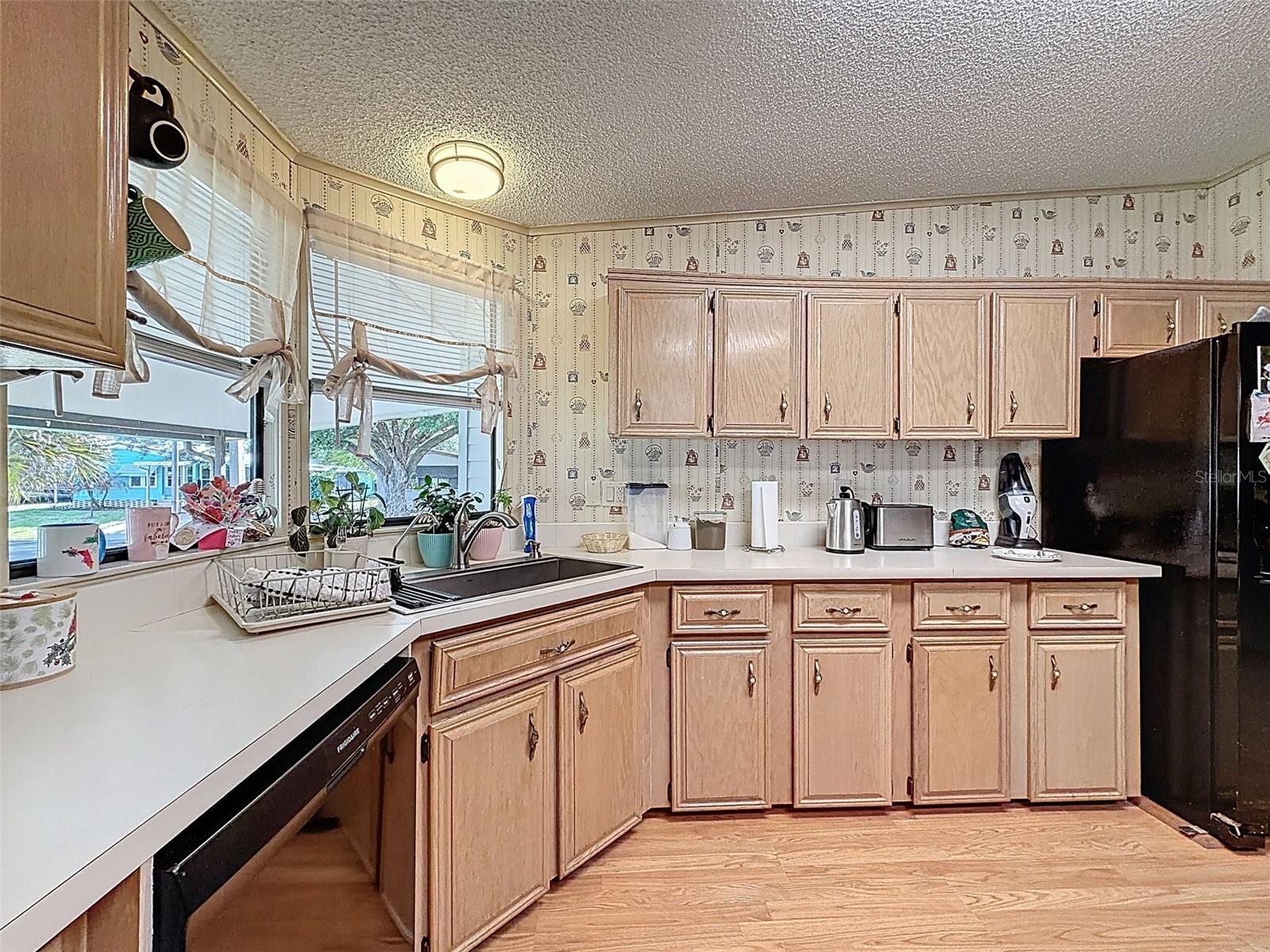 Image 17 of 46 For 454 Village Circle Sw