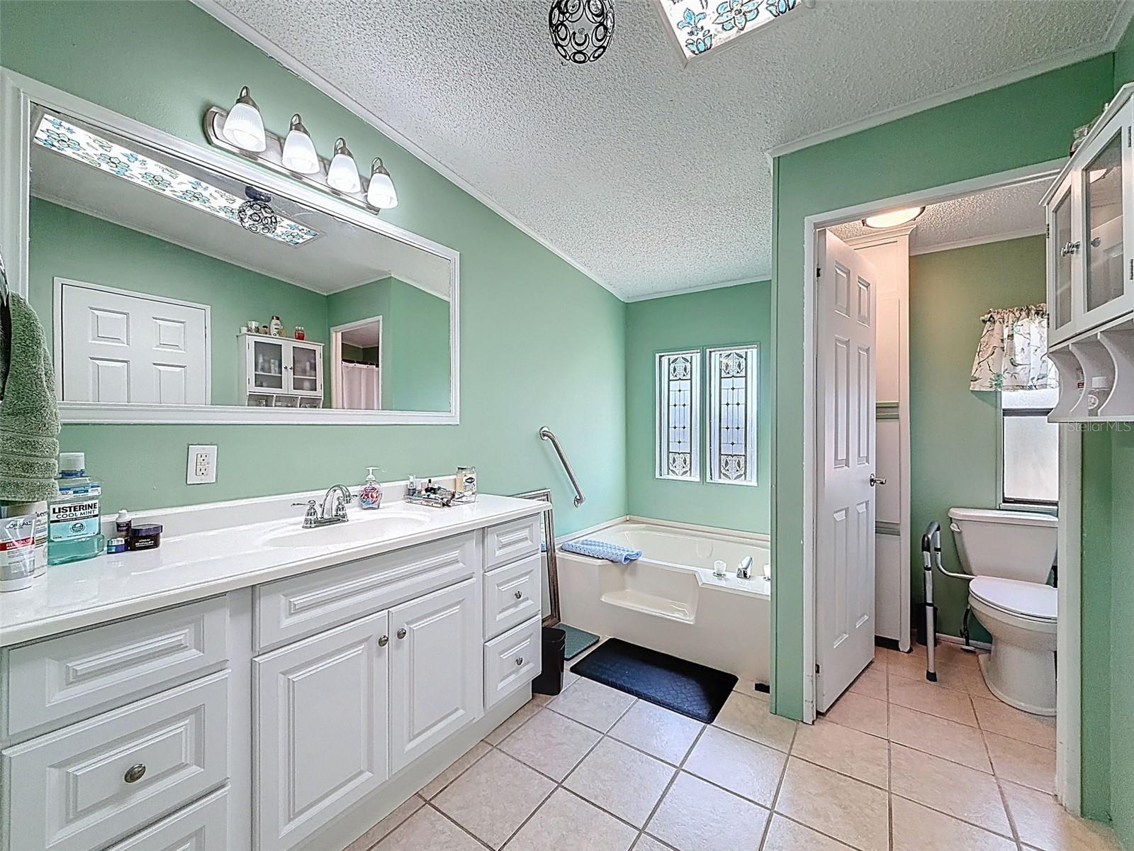 Image 26 of 46 For 454 Village Circle Sw