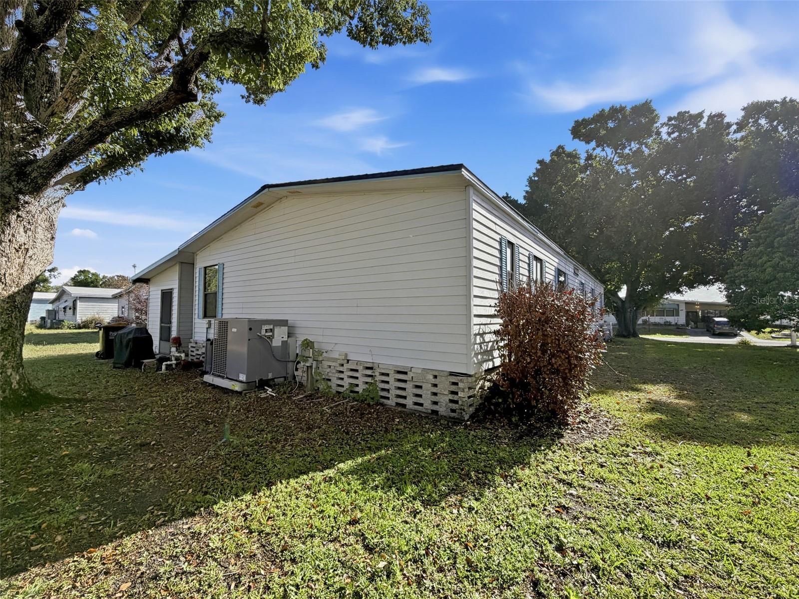 Image 31 of 46 For 454 Village Circle Sw