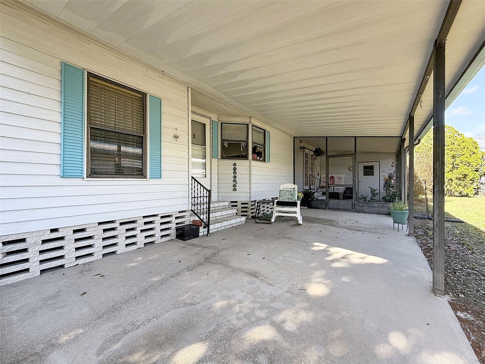 Image 4 of 46 For 454 Village Circle Sw