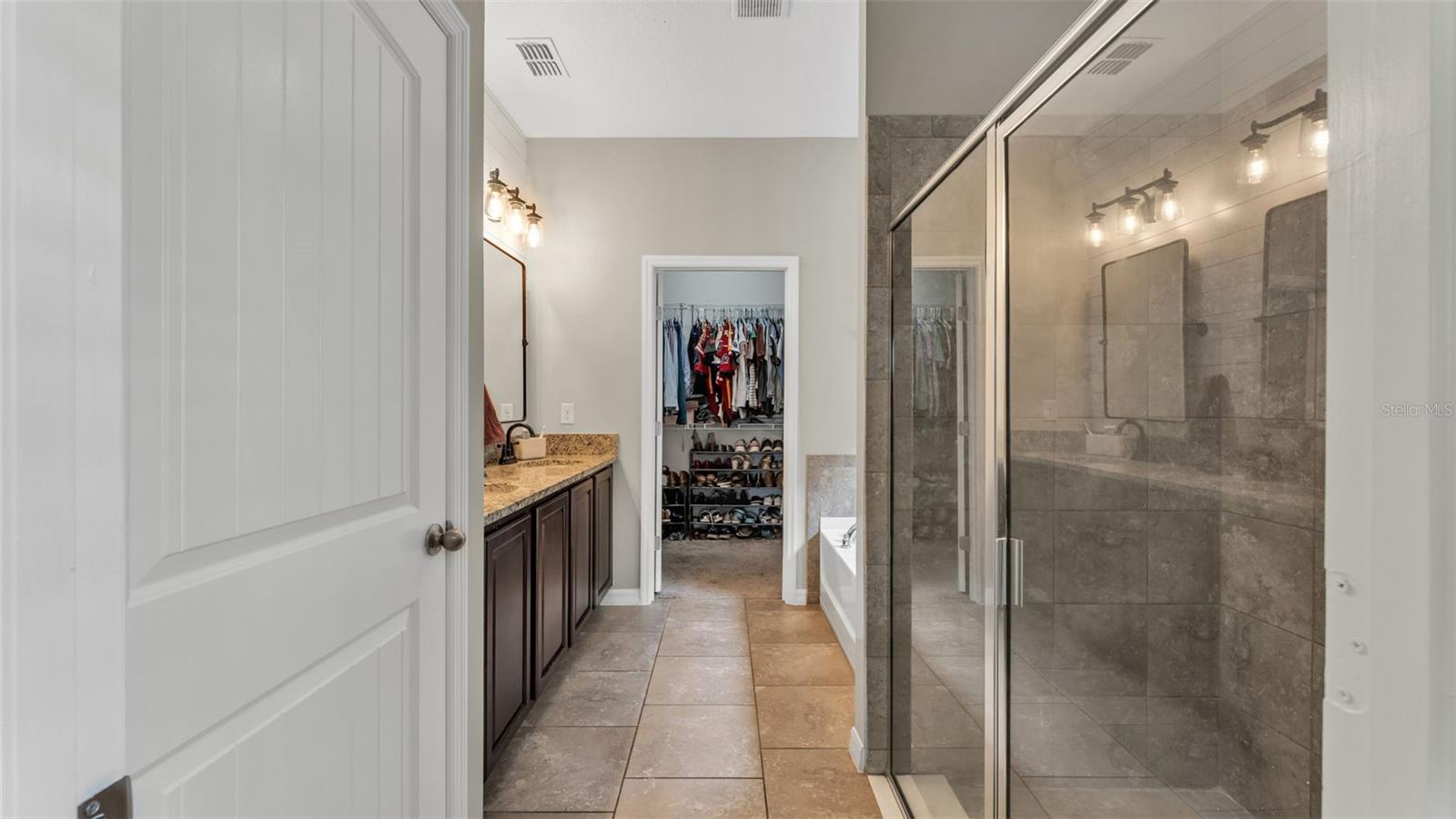 Image 17 of 55 For 2250 Bella Luna Circle