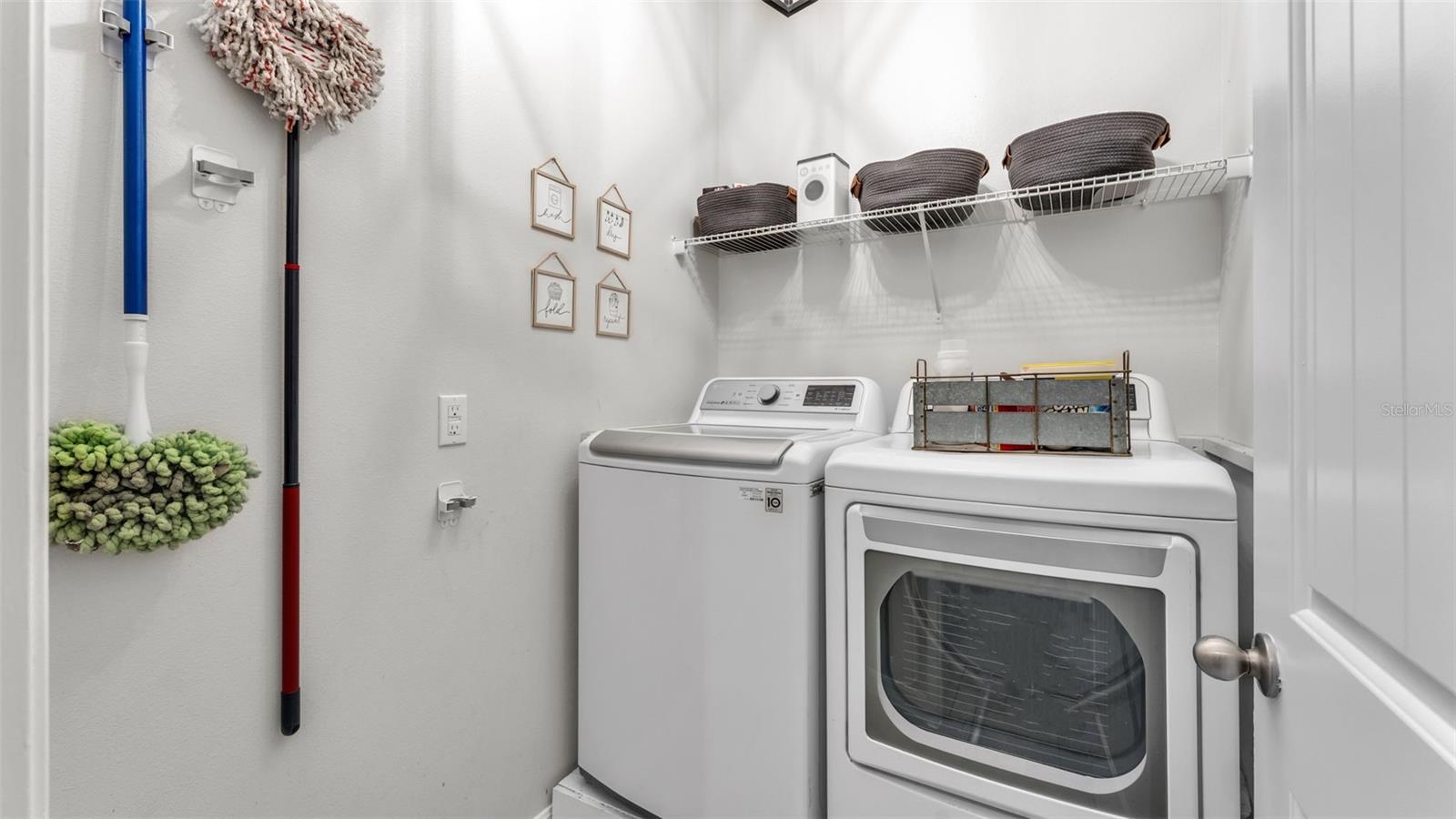 Image 24 of 55 For 2250 Bella Luna Circle