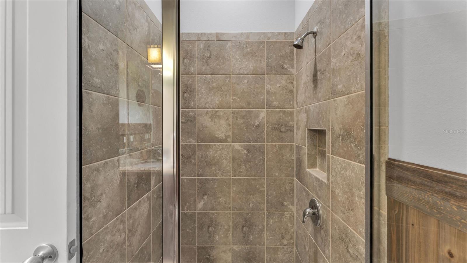 Image 16 of 48 For 2253 Bella Luna Circle