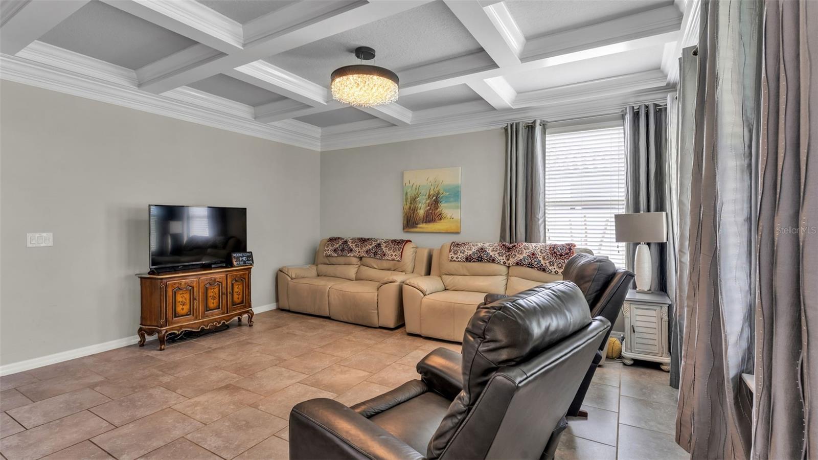 Image 33 of 48 For 2253 Bella Luna Circle