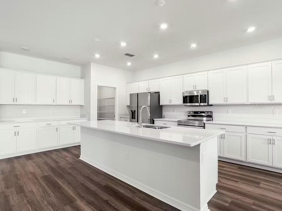 Image 4 of 10 For 837 Marion Oaks Lane