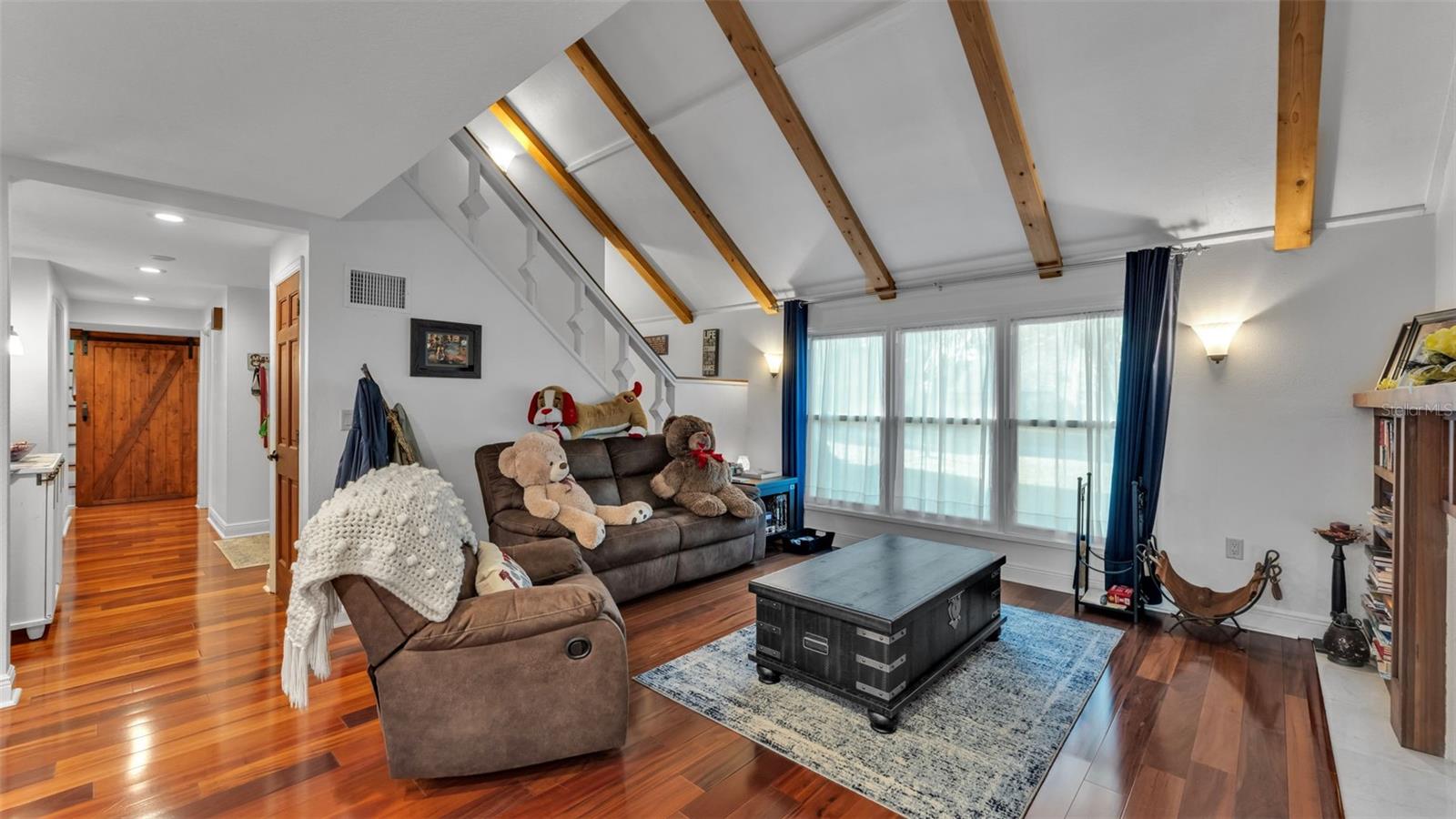 Image 14 of 83 For 1804 Michelle Lane