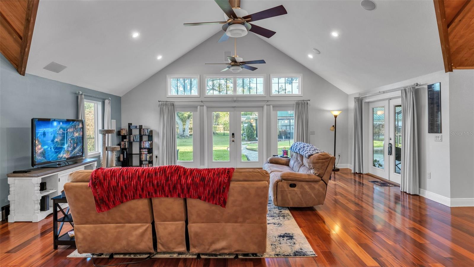 Image 20 of 83 For 1804 Michelle Lane