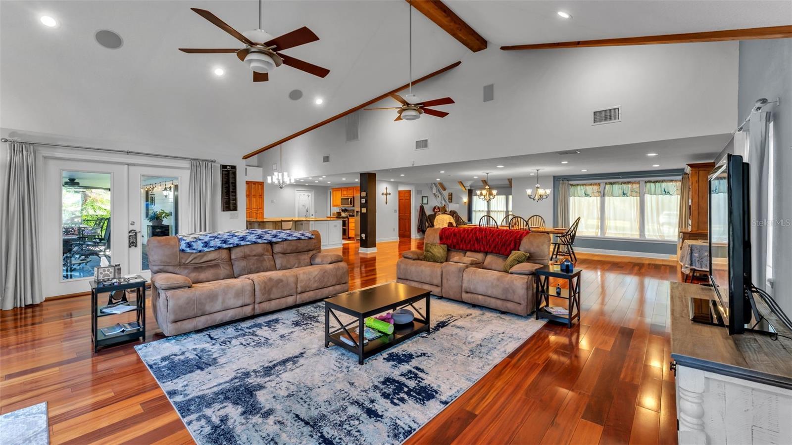 Image 24 of 83 For 1804 Michelle Lane