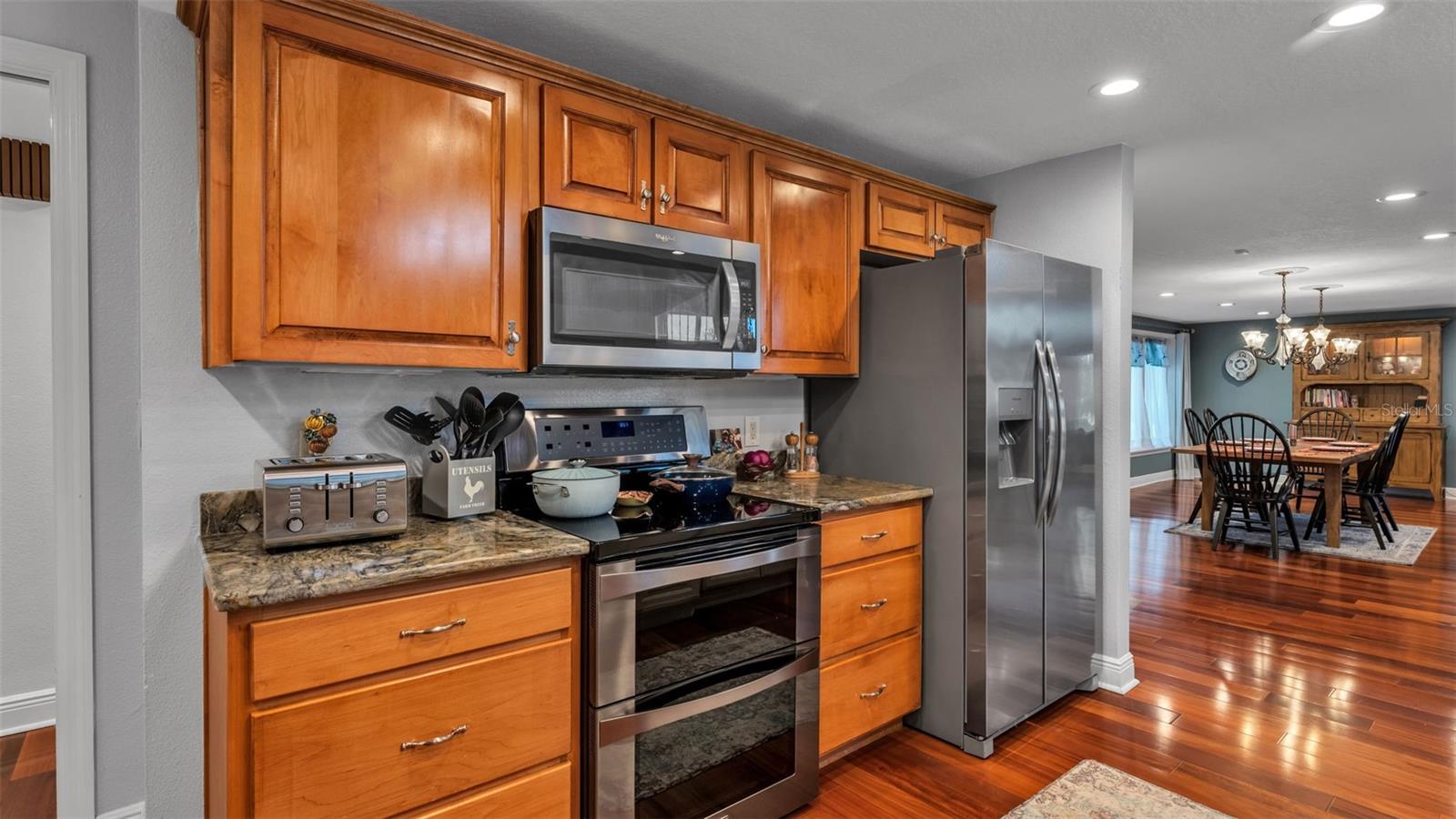 Image 31 of 83 For 1804 Michelle Lane