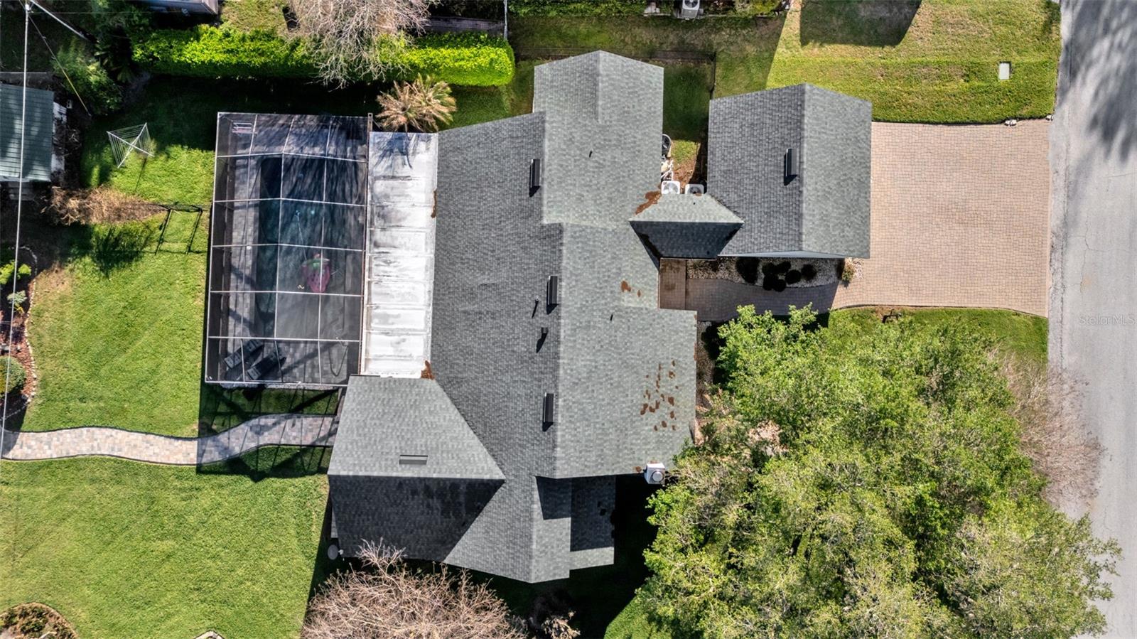 Image 4 of 83 For 1804 Michelle Lane