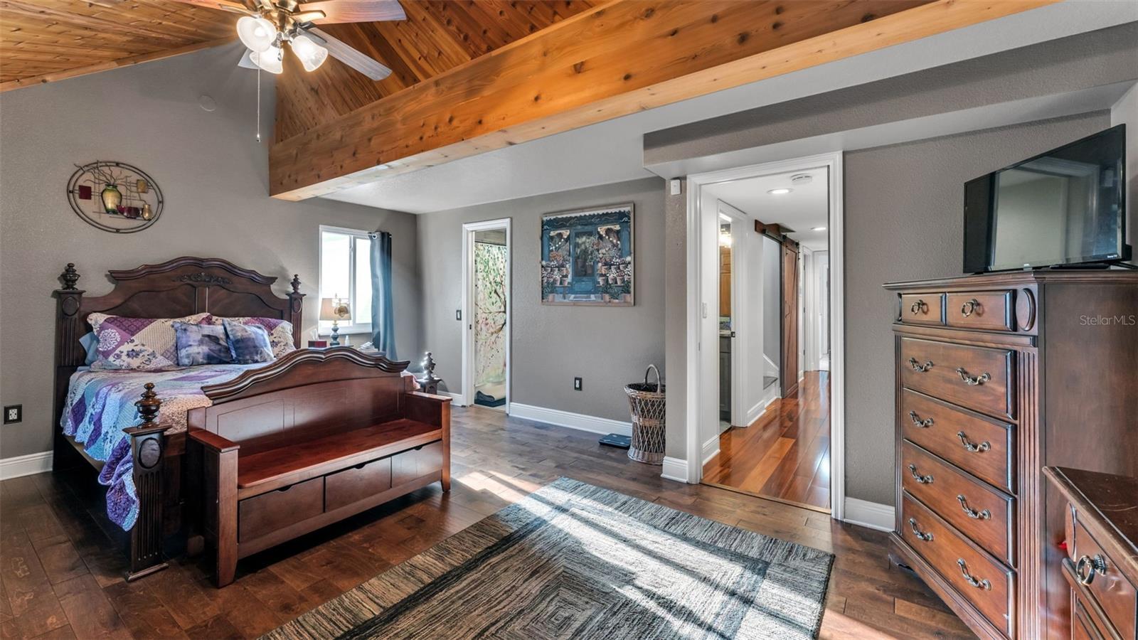 Image 40 of 83 For 1804 Michelle Lane