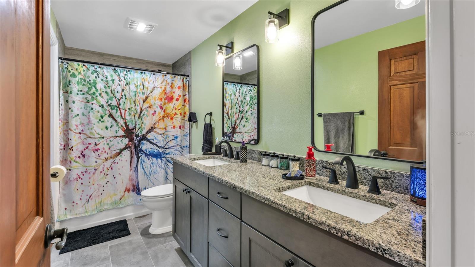 Image 43 of 83 For 1804 Michelle Lane