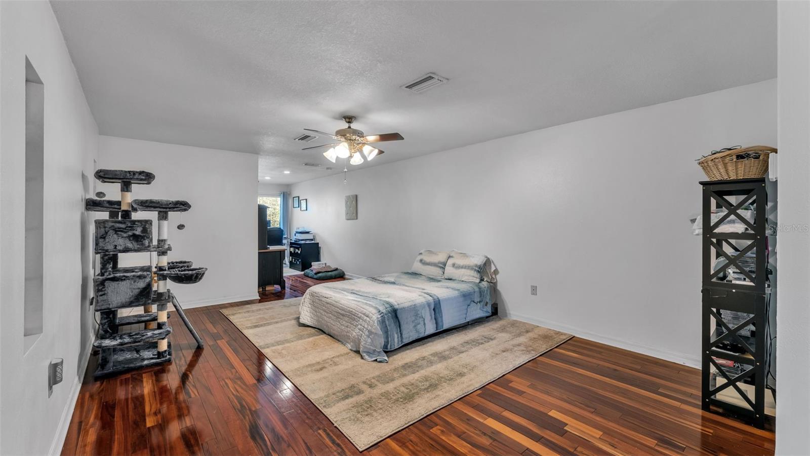 Image 50 of 83 For 1804 Michelle Lane