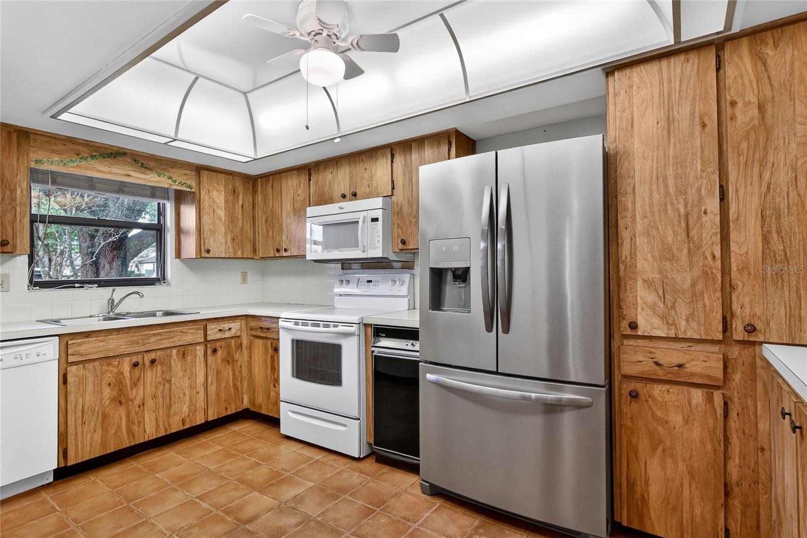 Image 16 of 37 For 2025 Sylvester Road E1