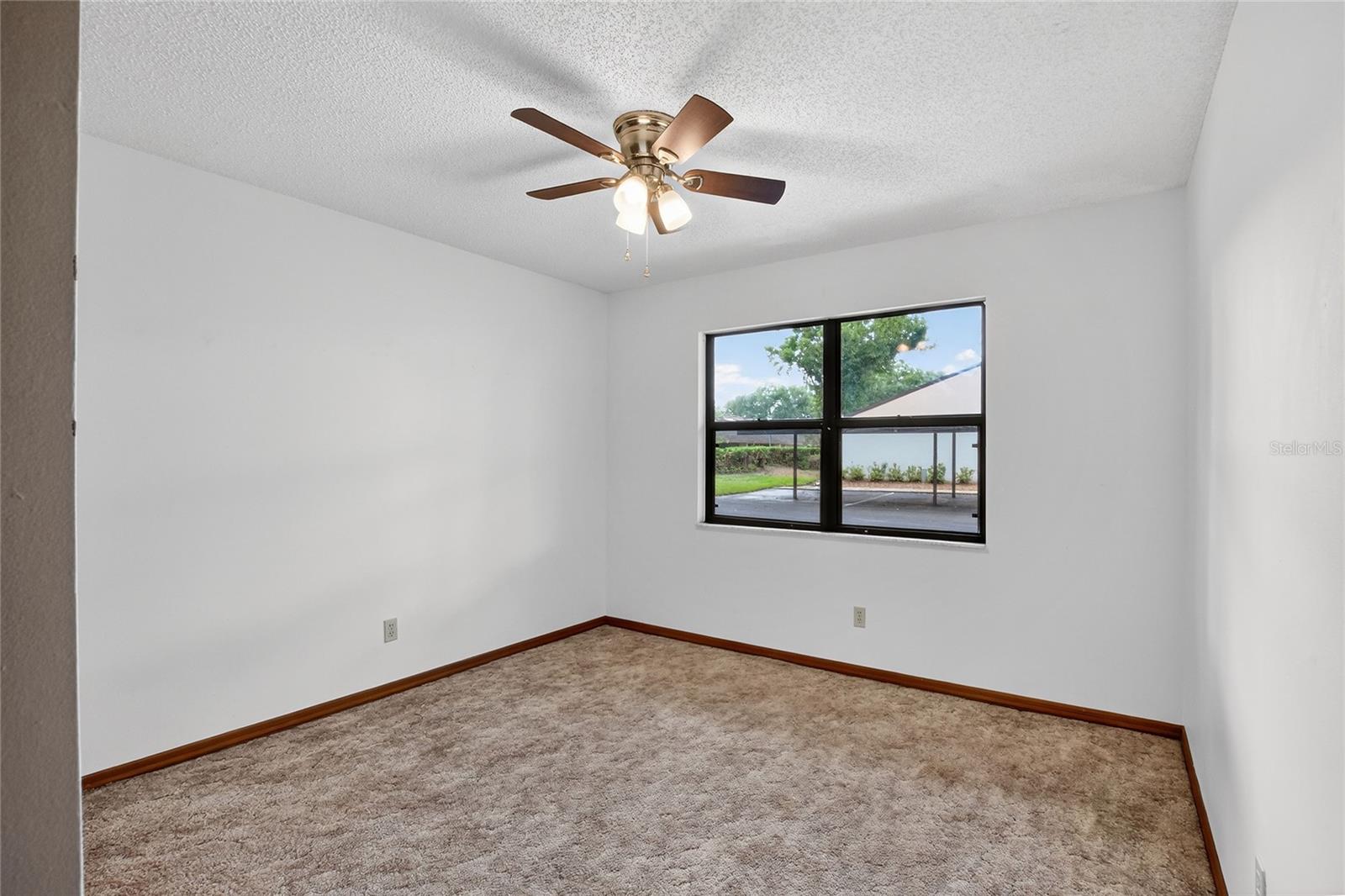 Image 25 of 37 For 2025 Sylvester Road E1