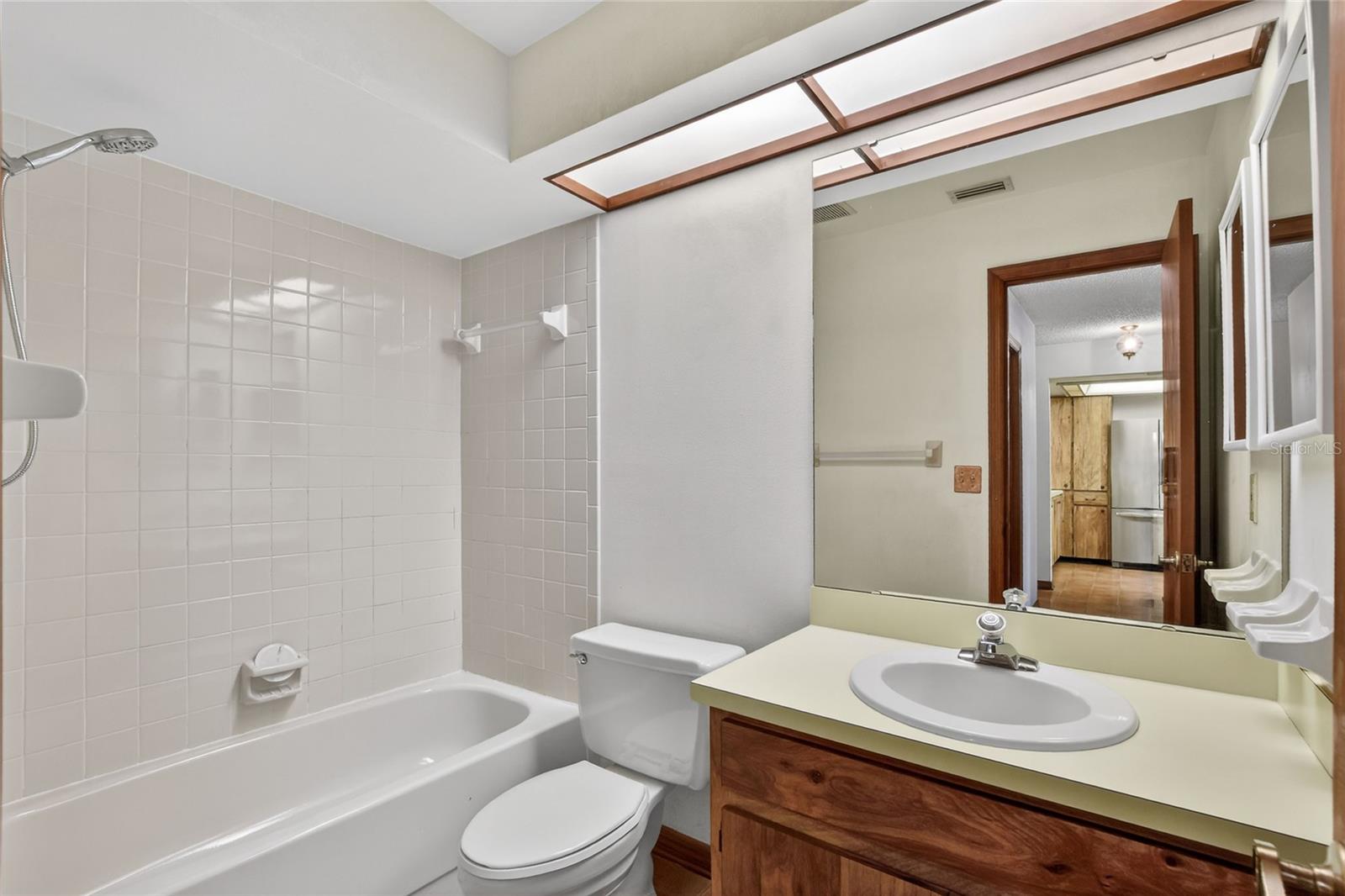 Image 27 of 37 For 2025 Sylvester Road E1